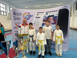 Read more about the article Demonstrație Aikido Aikikai Pitești la Școala Gimnazială Matei Basarab nr. 19 din Pitești 